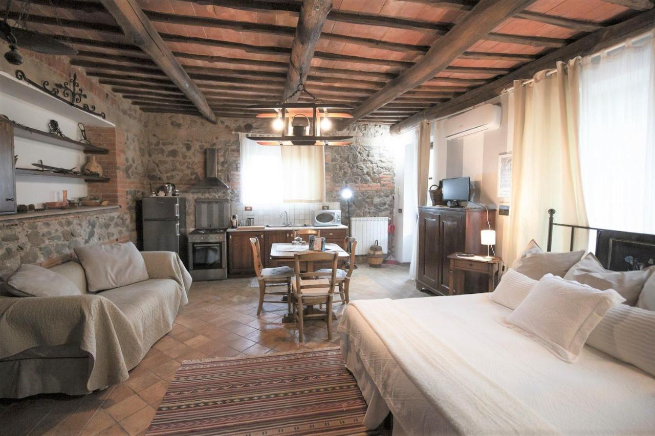 Agriturismo Borgo Di Campagna Il Tesoro Torre Alfina Luaran gambar