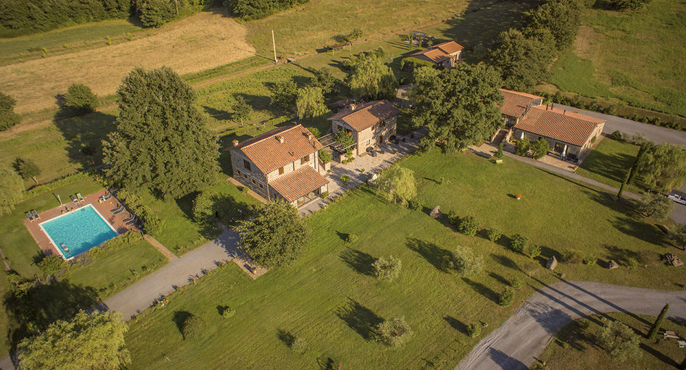 Agriturismo Borgo Di Campagna Il Tesoro Torre Alfina Luaran gambar
